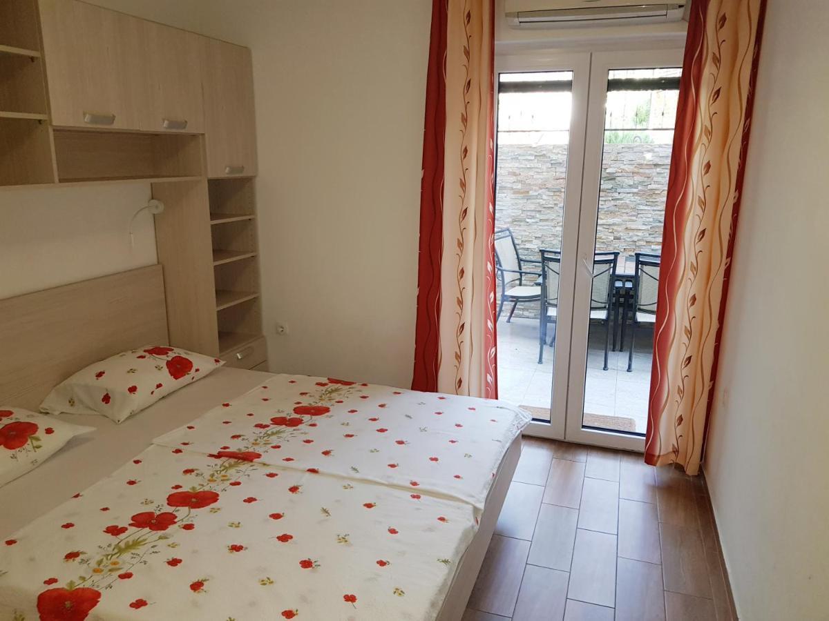Apartments Vila Tisa Mali Lošinj Buitenkant foto