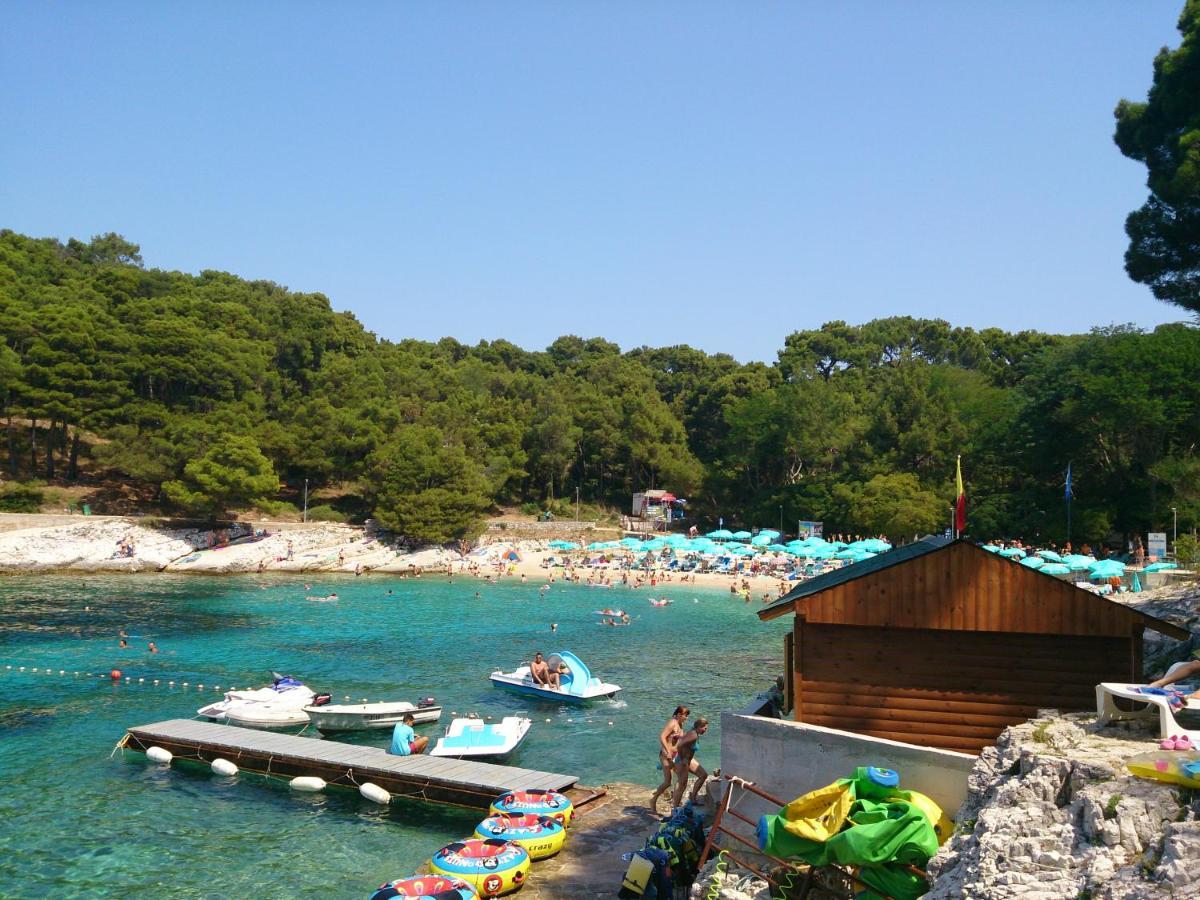 Apartments Vila Tisa Mali Lošinj Buitenkant foto