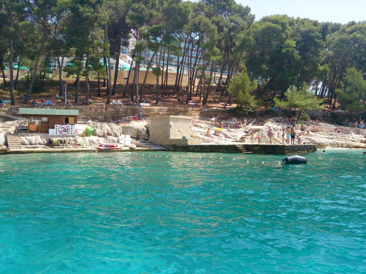 Apartments Vila Tisa Mali Lošinj Buitenkant foto