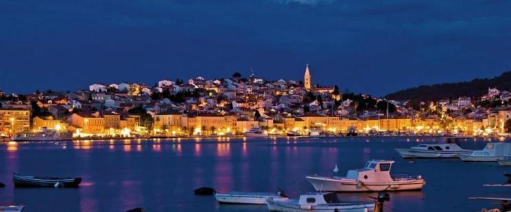 Apartments Vila Tisa Mali Lošinj Buitenkant foto