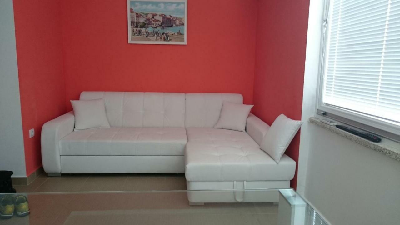 Apartments Vila Tisa Mali Lošinj Buitenkant foto