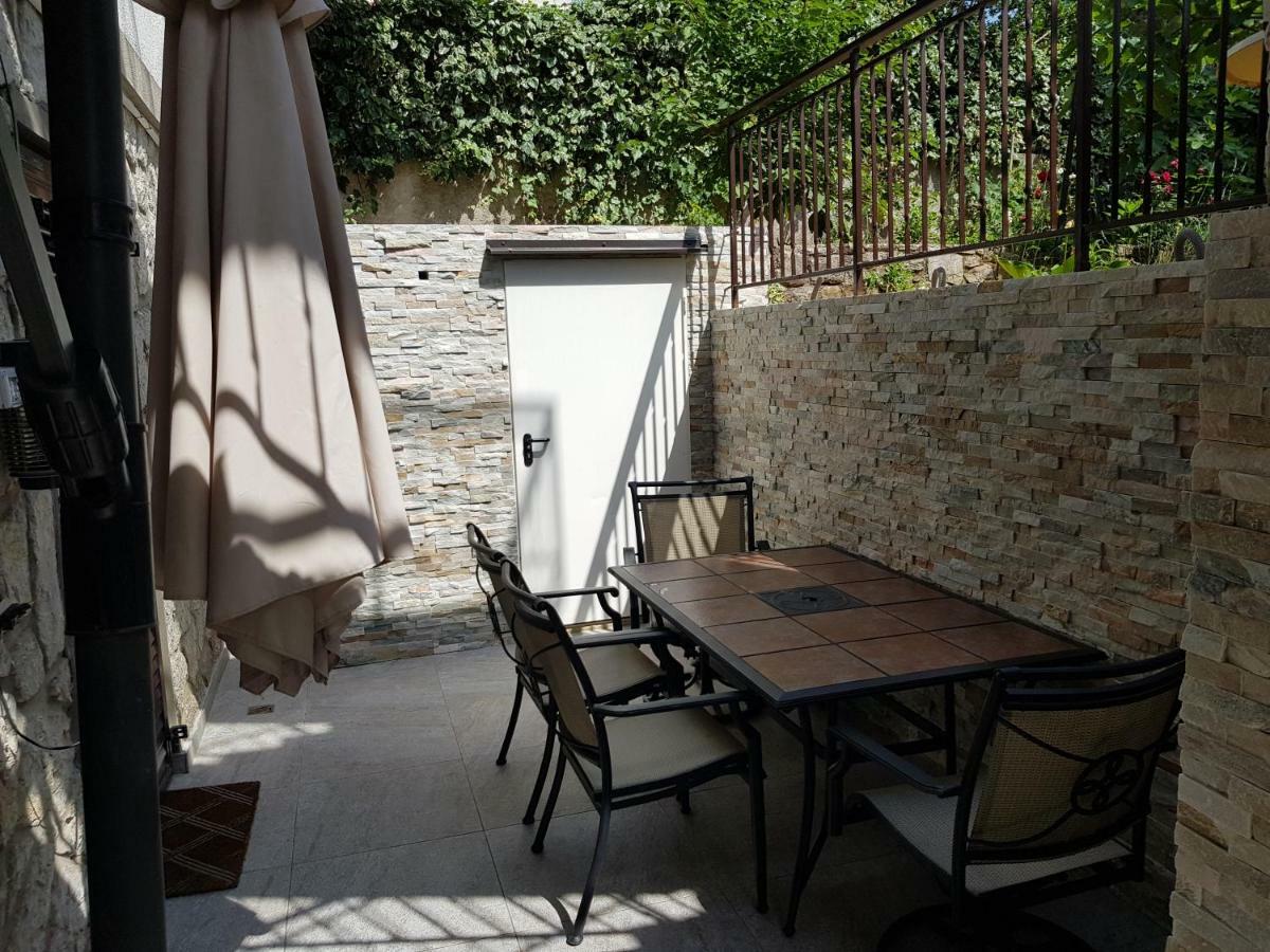 Apartments Vila Tisa Mali Lošinj Buitenkant foto