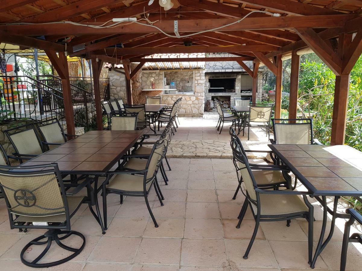 Apartments Vila Tisa Mali Lošinj Buitenkant foto