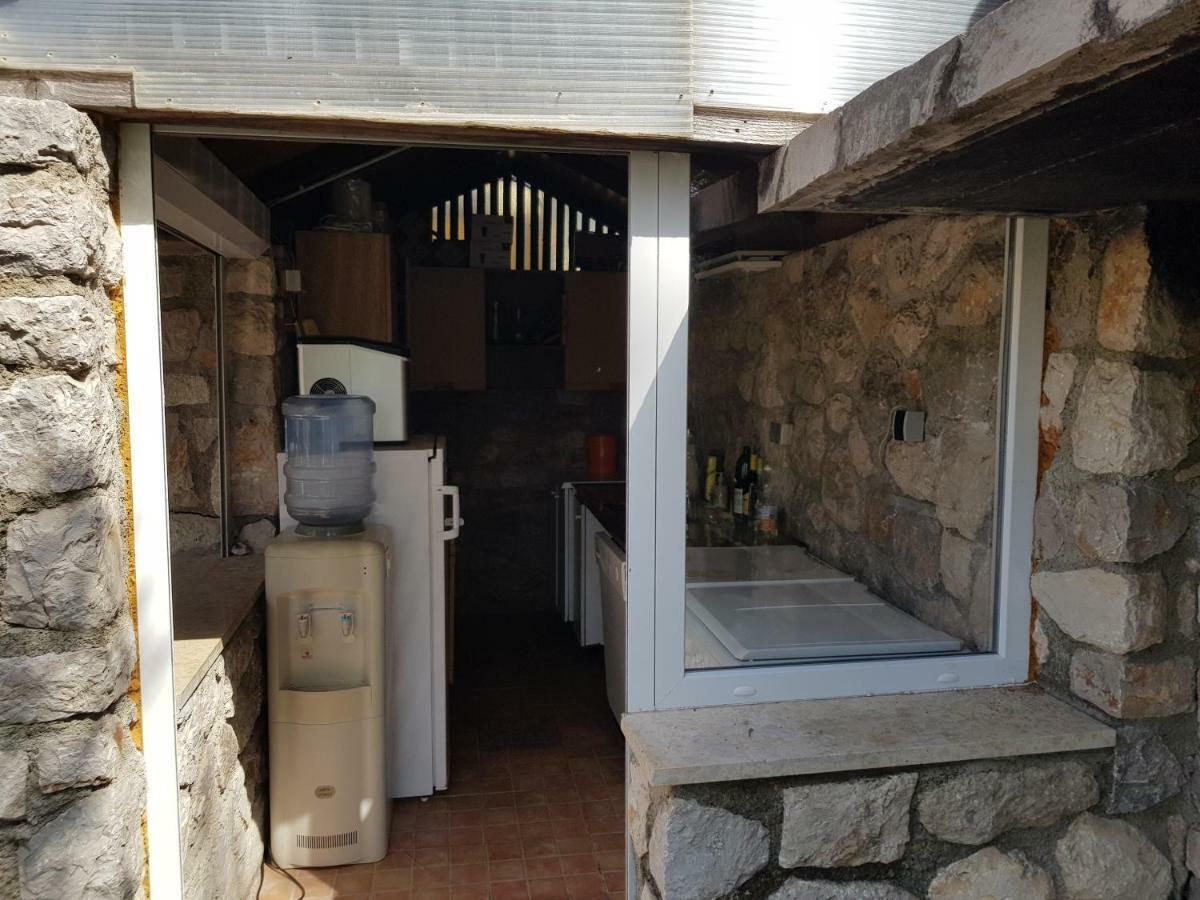 Apartments Vila Tisa Mali Lošinj Buitenkant foto